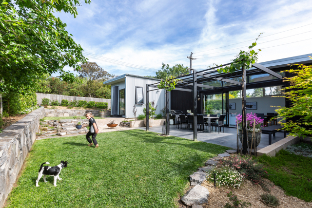 Charred Timber House | Design: Rob Henry Archtects | Image: Ben King Photography | Builtworks.com.au