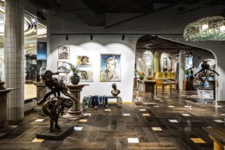 Bromley & Co. Gallery | Design: STUDIOMINT | Image: Spacecraft Media Bromley & Co. Gallery | Design: STUDIOMINT | Image: Spacecraft Media | Builtworks.com.au