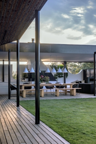 LA Cool | Design: Carter Williamson Architects | Image: Ben Guthrie | Buitlworks.com.au