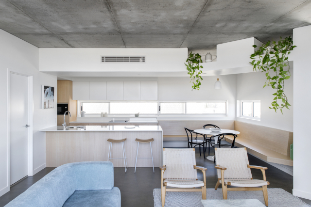 Caloundra Townhouses | Design: Jasper Brown Architects and Open Architecture in Joint Venture | Image: Cathy Schusler | Builtworks.com.au