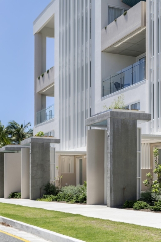 Caloundra Townhouses | Design: Jasper Brown Architects and Open Architecture in Joint Venture | Image: Cathy Schusler | Builtworks.com.au