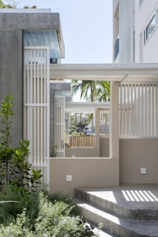 Caloundra Townhouses | Design: Jasper Brown Architects and Open Architecture in Joint Venture | Image: Cathy Schusler | Builtworks.com.au