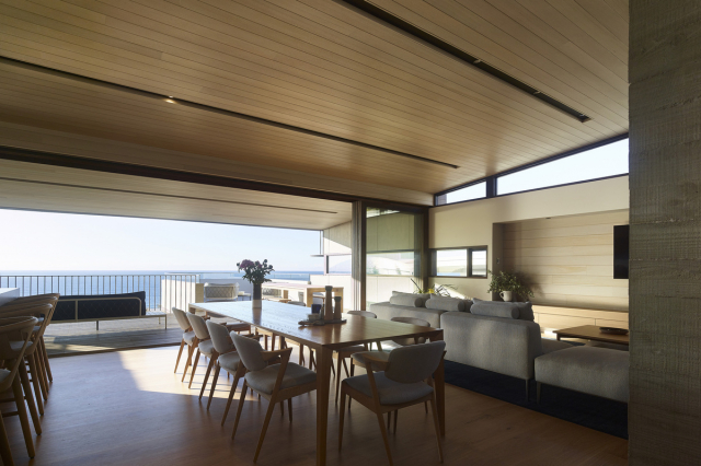 Sea Deck | Design: Tim Ditchfield Architects | Image: Scott Burrows | Builtworks.com.au