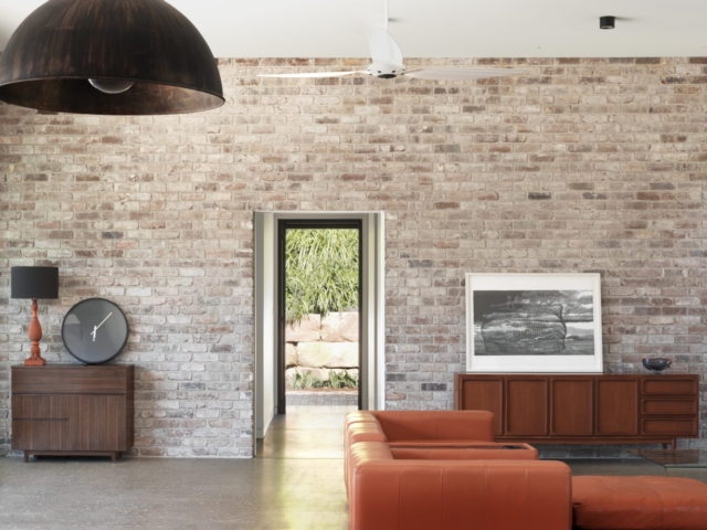 Macmasters Beach Courtyard House | Design: Matt Thitchener Architect | Image: Luke Butterly | Builtworks.com.au