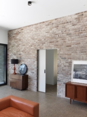 Macmasters Beach Courtyard House | Design: Matt Thitchener Architect | Image: Luke Butterly | Builtworks.com.au