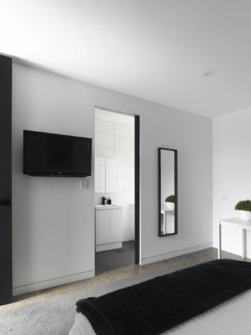 Macmasters Beach Courtyard House | Design: Matt Thitchener Architect | Image: Luke Butterly | Builtworks.com.au