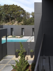 Macmasters Beach Courtyard House | Design: Matt Thitchener Architect | Image: Luke Butterly | Builtworks.com.au