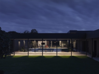 Macmasters Beach Courtyard House | Design: Matt Thitchener Architect | Image: Luke Butterly | Builtworks.com.au