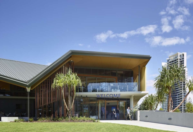 Kurrawa Surf Life Saving Club | Design: Arkhefield | Image: Scott Burrows Kurrawa Surf Life Saving Club | Design: Arkhefield | Image: Scott Burrows | Builtworks.com.au