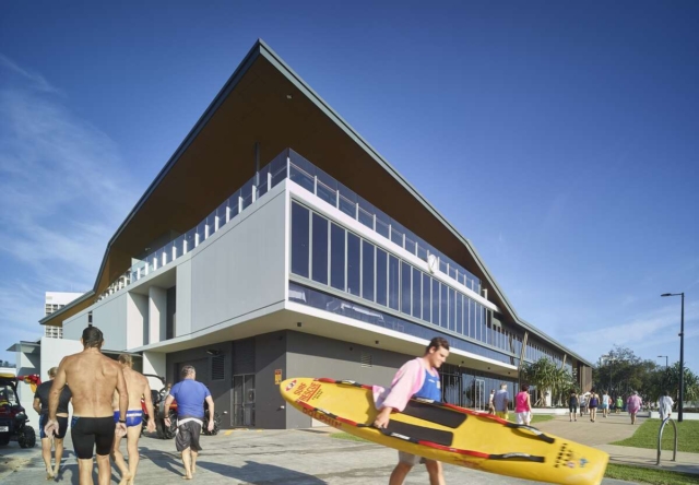 Kurrawa Surf Life Saving Club | Design: Arkhefield | Image: Scott Burrows Kurrawa Surf Life Saving Club | Design: Arkhefield | Image: Scott Burrows | Builtworks.com.au