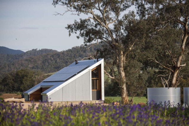 Gawthorne's Hut | Design: Cameron Anderson Architects | Image: Amber Creative | Builtworks.com.au