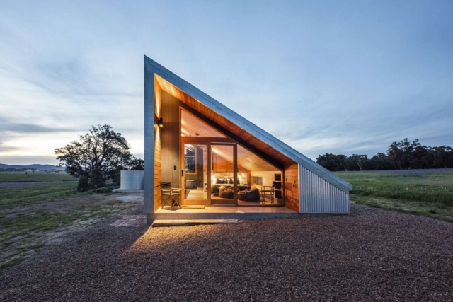 Gawthorne's Hut | Design: Cameron Anderson Architects | Image: Amber Creative | Builtworks.com.au