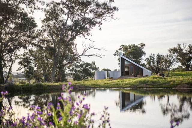 Gawthorne's Hut | Design: Cameron Anderson Architects | Image: Amber Creative | Builtworks.com.au