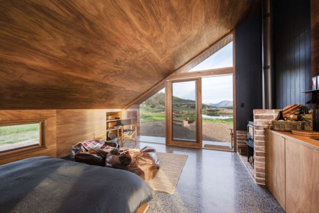 Gawthorne's Hut | Design: Cameron Anderson Architects | Image: Amber Creative | Builtworks.com.au