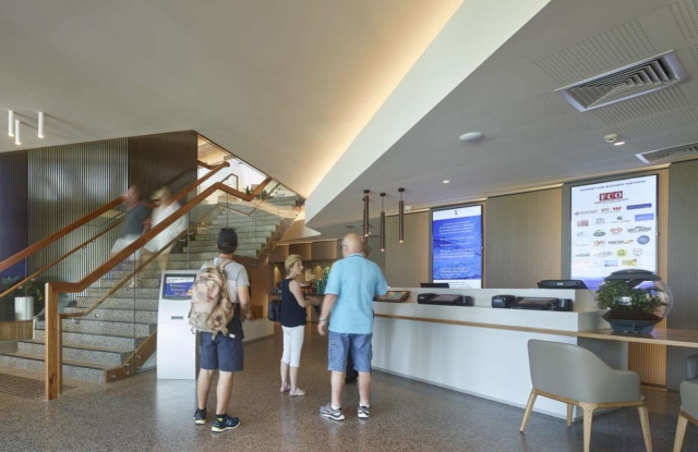 Kurrawa Surf Life Saving Club | Design: Arkhefield | Image: Scott Burrows Kurrawa Surf Life Saving Club | Design: Arkhefield | Image: Scott Burrows | Builtworks.com.au