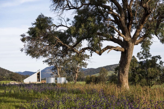 Gawthorne's Hut | Design: Cameron Anderson Architects | Image: Amber Creative | Builtworks.com.au