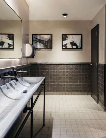 Barangaroo House | Design: H-E Architects and Etic | Image: Felix Forest Barangaroo House | Design: H-E Architects and Etic | Image: Felix Forest | Builtworks.com.au