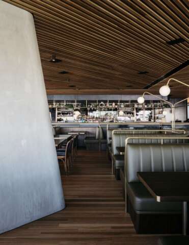 Barangaroo House | Design: H-E Architects and Etic | Image: Felix Forest Barangaroo House | Design: H-E Architects and Etic | Image: Felix Forest | Builtworks.com.au