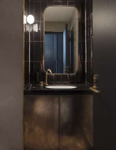 Barangaroo House | Design: H-E Architects and Etic | Image: Felix Forest Barangaroo House | Design: H-E Architects and Etic | Image: Felix Forest | Builtworks.com.au