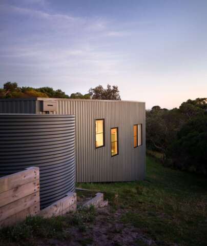 Venus Bay Beach House | Design: MRTN Architects | Image: Nic Granleese Venus Bay Beach House | Design: MRTN Architects | Image: Nic Granleese | Buitworks.com.au