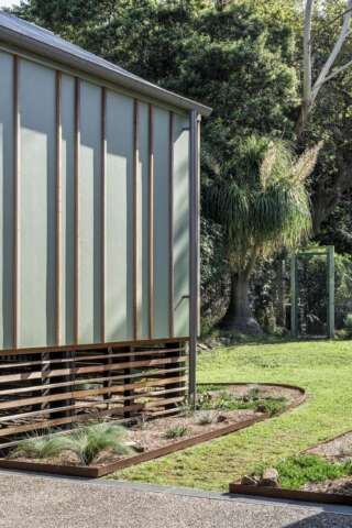 Thirroul House | Design: Lisa Breeze Architect | Image: Cathy Schusler Thirroul House | Design: Lisa Breeze Architect | Image: Cathy Schusler | Builtworks.com.au