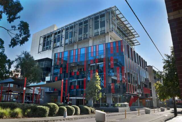 George Swinburne Building | Design: DS Architects | Image: Michelle Williams | Builtworks.com.au