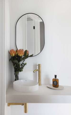 Amaroo | Design: Alexandra Buchanan Architecture | Image: Louise Roche and Villa Styling | Builtworks.com.au