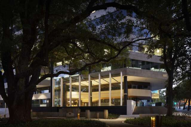 251 Vista Green | Design: Cox Architecture | Image: Robert Frith | Builtworks.com.au