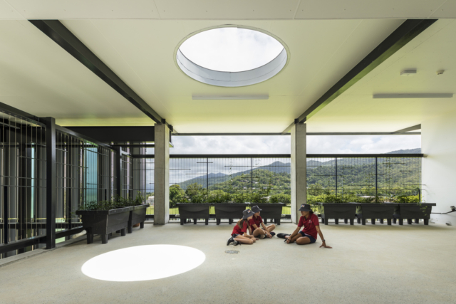 Newman Catholic College | Design: TPG Architects | Image: Andrew Watson | Builtworks.com.au