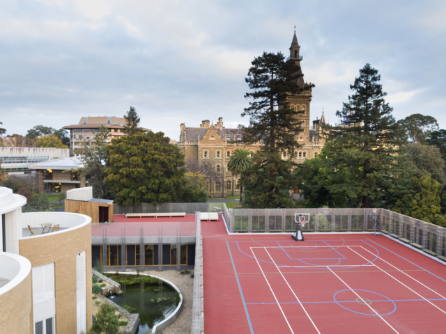 Wade Institute of Entrepreneurship | Design: Lovell Chen | Image: John Gollings | Builtworks.com.au