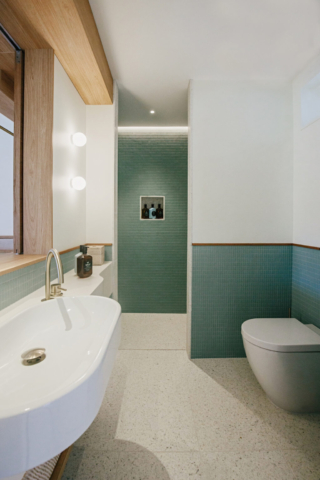 The Surf, Yamba | Design: Design King Company | Image: Brett Boardman | Builtworks.com.au