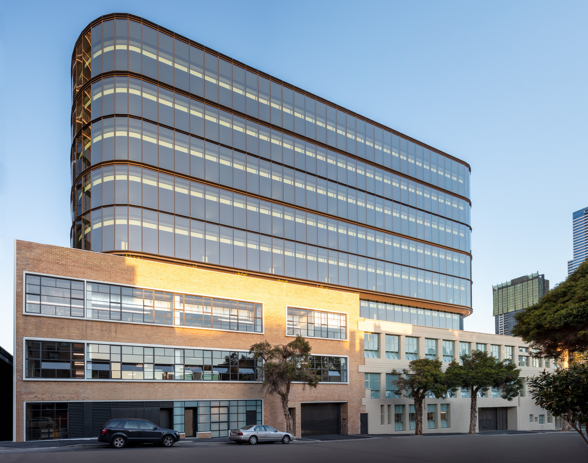 611 Elizabeth Street