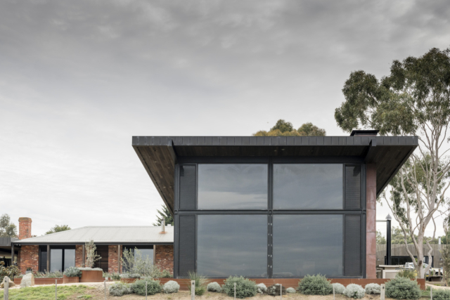 Moores House 2 | Design: Lachlan Shepherd Architects | Image: Nic Stephens Moores House 2 | Design: Lachlan Shepherd Architects | Image: Nic Stephens | Builtworks.com.au