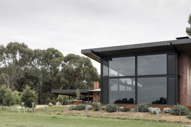 Moores House 2 | Design: Lachlan Shepherd Architects | Image: Nic Stephens Moores House 2 | Design: Lachlan Shepherd Architects | Image: Nic Stephens | Builtworks.com.au