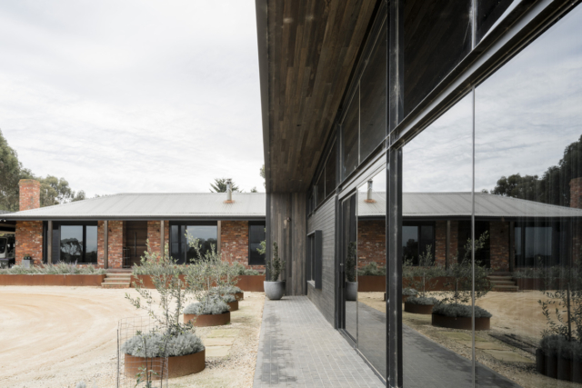 Moores House 2 | Design: Lachlan Shepherd Architects | Image: Nic Stephens Moores House 2 | Design: Lachlan Shepherd Architects | Image: Nic Stephens | Builtworks.com.au