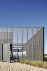 AGT Southern Crop Breeding Centre | Design: Ashley Halliday Architects | Image: Sam Noonan | Builtworks.com.au