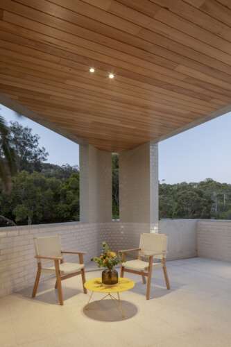 Foamcrest Apartments