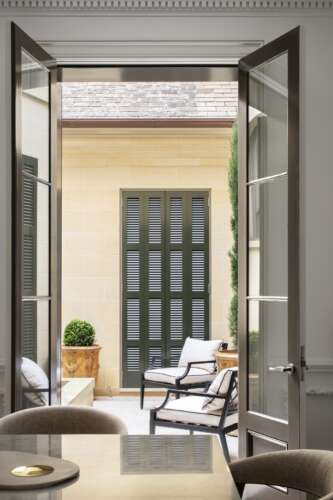 Transcontinental Residence 